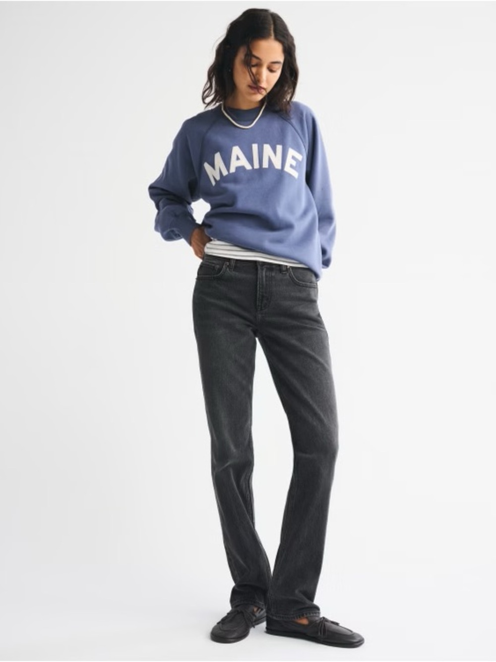 Abercrombie & Fitch The 90’s Straight Mid Rise in Washed Black